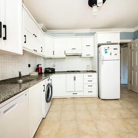 Cozy House With Impressive View And Shared Pool In Yalikavak, Bodrum شقة *